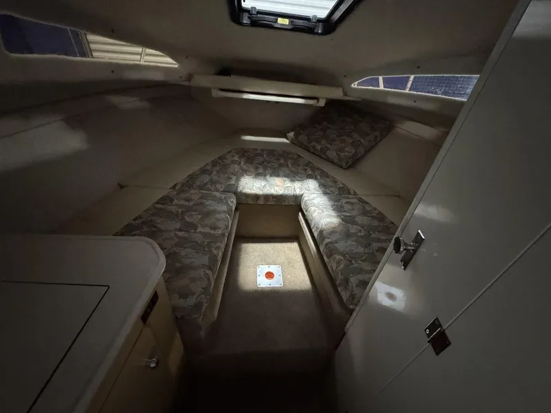 Slide: The Image of Bayliner 2252 Ciera Express 2000 - 66