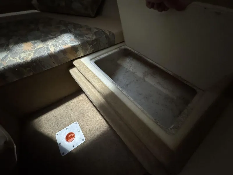 Slide: The Image of Bayliner 2252 Ciera Express 2000 - 68