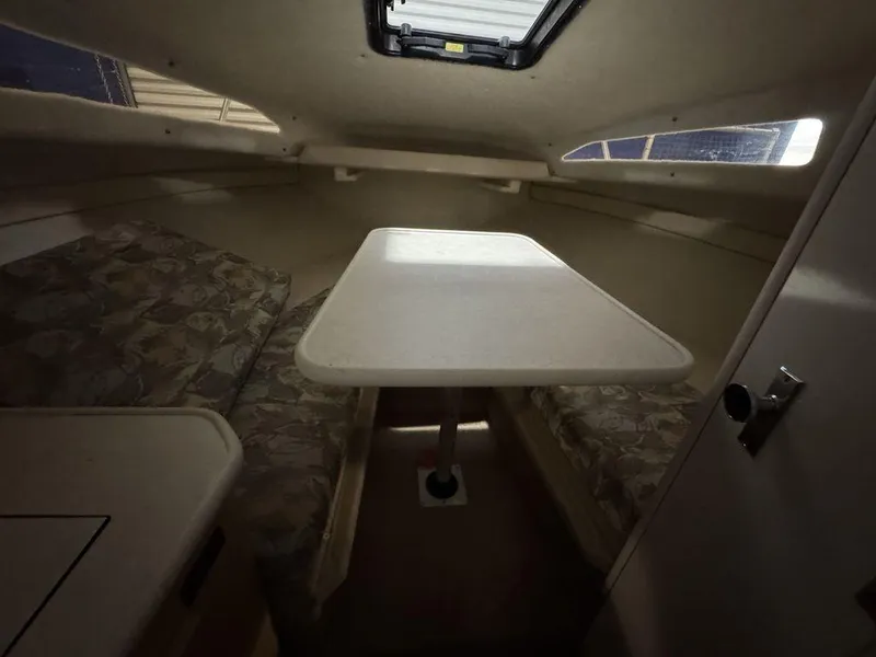 Slide: The Image of Bayliner 2252 Ciera Express 2000 - 70