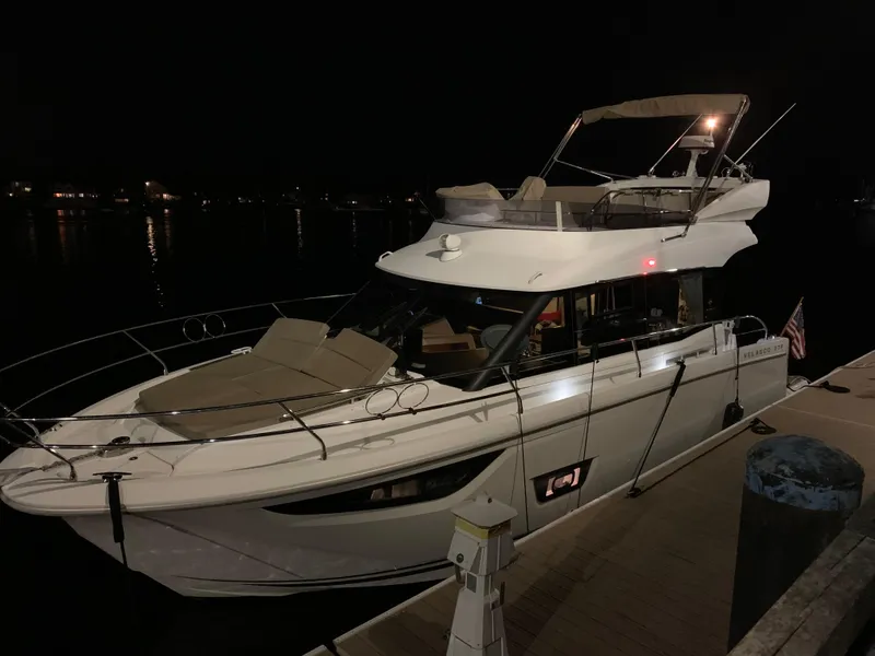 Slide: The Image of Jeanneau Velasco 37 2016 - 6