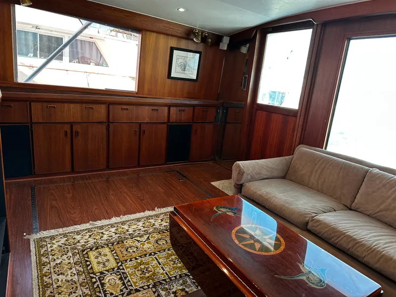 Slide: The Image of Salon - 11