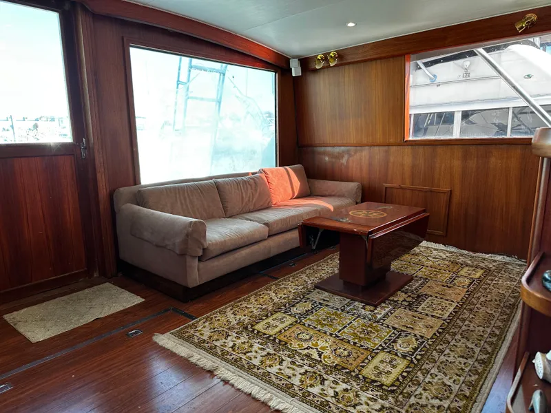 Slide: The Image of Salon - 9