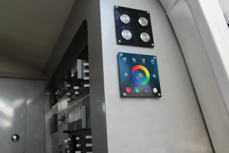 Slide: The Image of Control panel on 2006 Pro-Line 32 Express boat interior. - 42