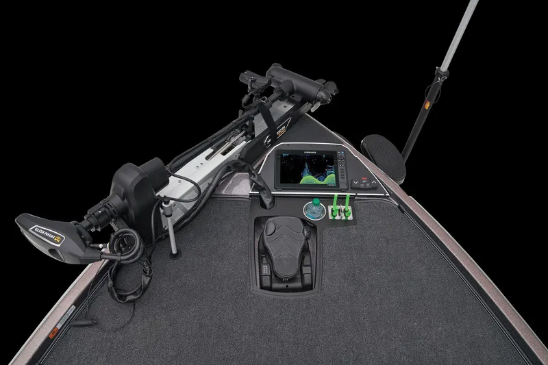 Slide: The Image of Ranger Z521R 2025 - 18