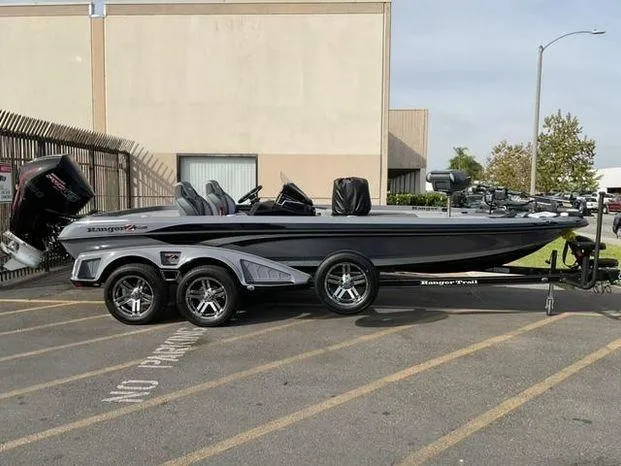 The Image of 2025 Ranger Z521R Cup-Equipped boat in parking lot, side view. - 0