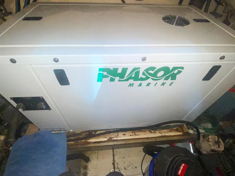 Slide: The Image of Phasor Marine generator on 1990 Hatteras 62 Cockpit Motor Yacht. - 14