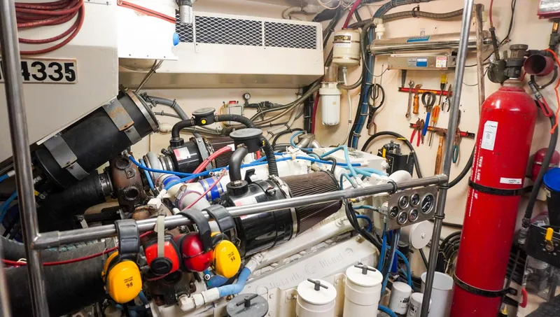 Slide: The Image of Hatteras 62 Cockpit Motor Yacht 1990 - 64