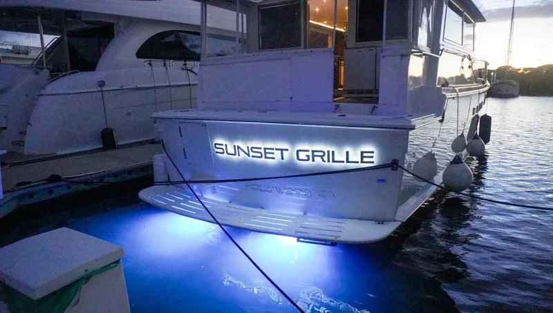 Slide: The Image of Hatteras 62 Cockpit Motor Yacht 1990 - 77