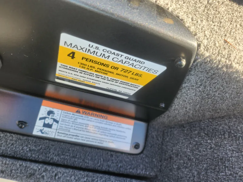 Slide: The Image of 2020 Vexus AVX1880 capacity label, maximum 4 persons or 727 lbs. - 14