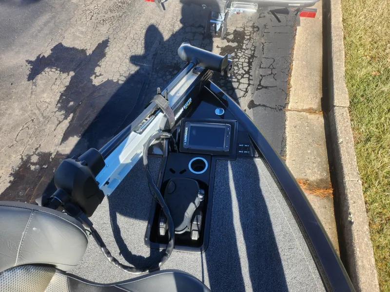 Slide: The Image of 2020 Vexus AVX1880 boat with trolling motor and control panel. - 17