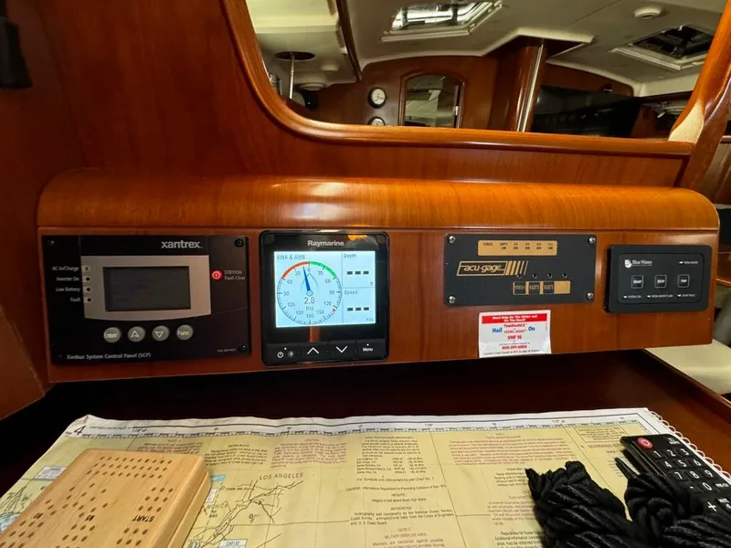 Slide: The Image of Navigation instruments on a 2004 Beneteau Oceanis Clipper 473 yacht. - 25