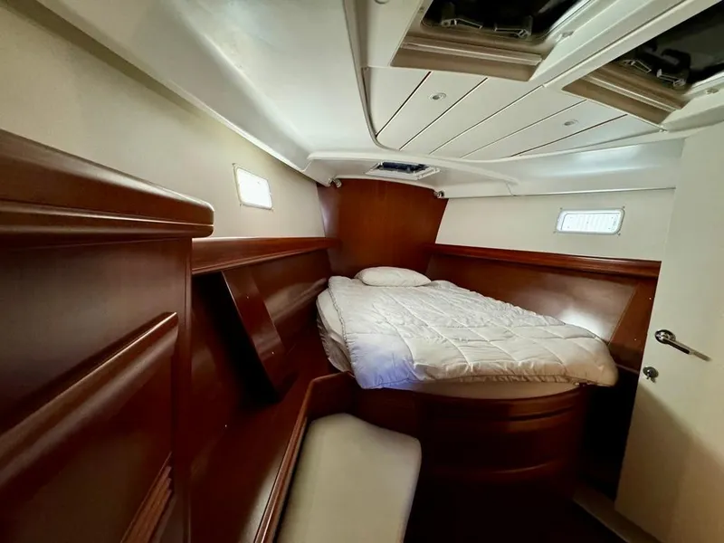 Slide: The Image of Cozy cabin interior of 2004 Beneteau Oceanis Clipper 473 sailboat. - 48