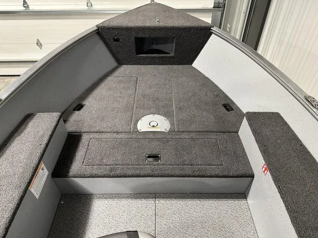 Slide: The Image of Lund 1400 Fury Tiller 2025 - 12