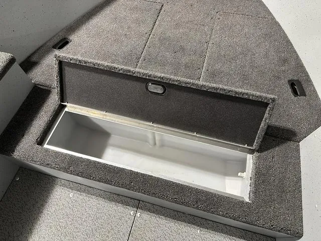 Slide: The Image of Lund 1400 Fury Tiller 2025 - 13