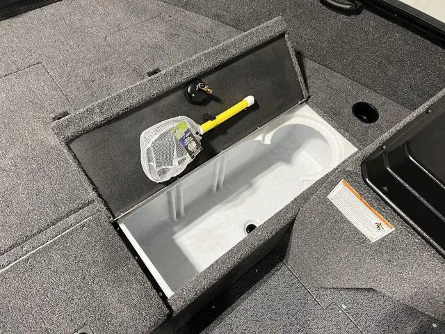 Slide: The Image of Lund 1650 Rebel XL SS 2025 - 13