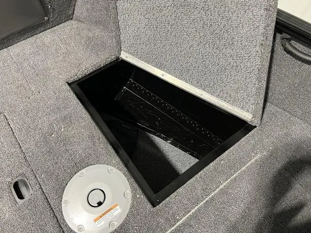 Slide: The Image of Lund 1650 Rebel XL SS 2025 - 15