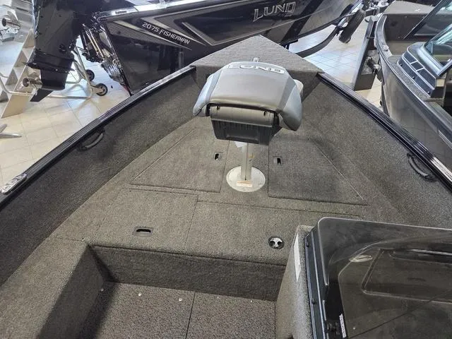 Slide: The Image of Lund 1650 Rebel XL SS 2025 - 15