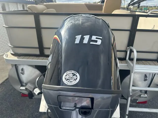 Slide: The Image of Veranda Fish F4 VF20F4 2025 - 6