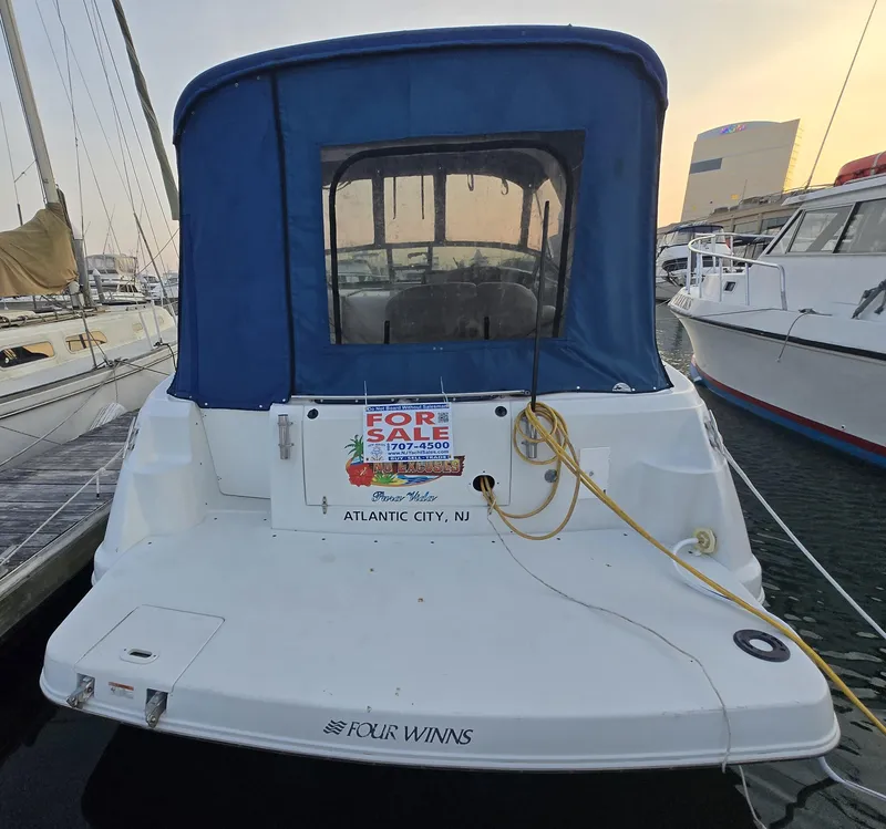 Slide: The Image of 2003 Four Winns 328 Vista boat for sale in Atlantic City marina. - 8