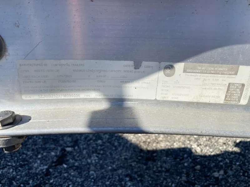 Slide: The Image of Close-up of a 2007 Chaparral 256 SSi boat identification plate. - 40