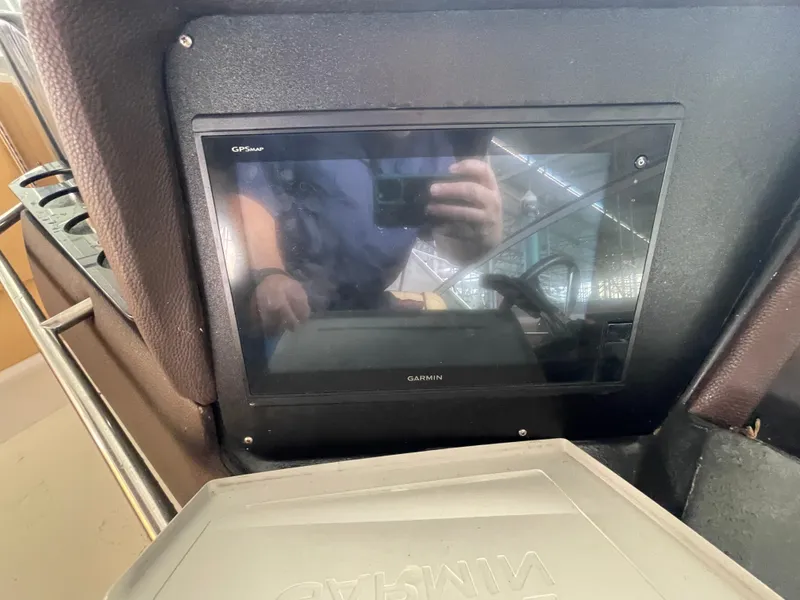 Slide: The Image of Cozy cabin interior of 1993 Sea Ray 370 Sundancer with decorative pillows and blanket. - 15