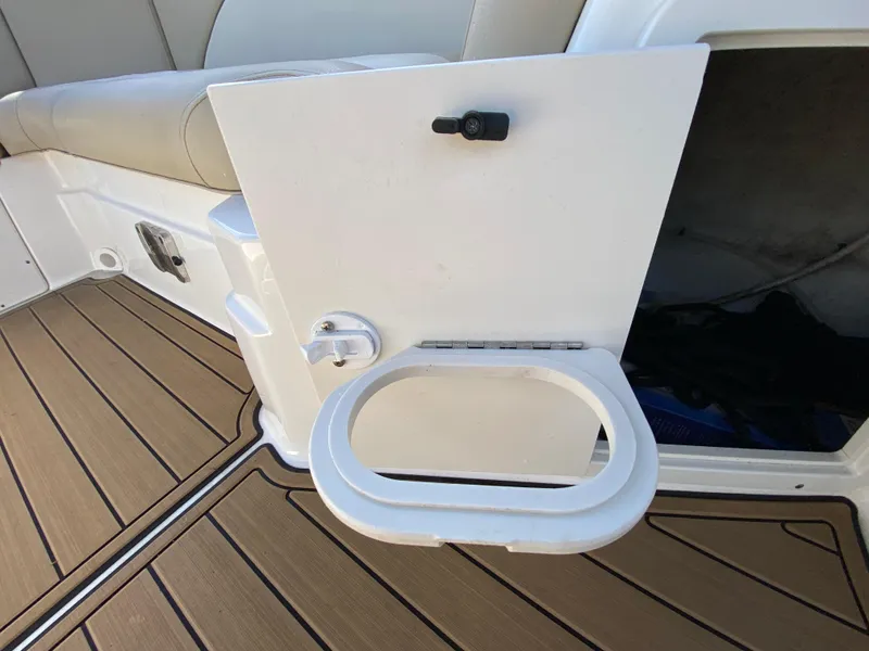 Slide: The Image of NauticStar 223 DC 2022 - 65