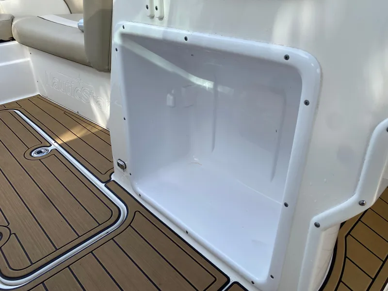 Slide: The Image of NauticStar 223 DC 2022 - 71