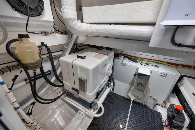 Slide: The Image of Valhalla Boatworks V-46 2024 - 59