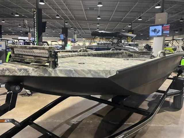 Slide: The Image of Excel Eclipse 2025 - 4