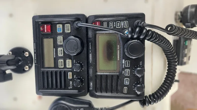 Slide: The Image of Trojan 11 M Express Cruiser 1990 - 11