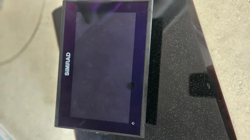 Slide: The Image of Trojan 11 M Express Cruiser 1990 - 24