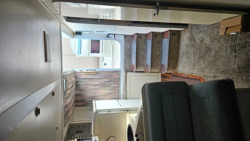 Slide: The Image of Trojan 11 M Express Cruiser 1990 - 30