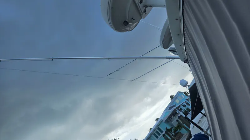 Slide: The Image of Trojan 11 M Express Cruiser 1990 - 41