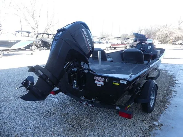 Slide: The Image of Tracker Bass Tracker Classic XL 2020 - 6