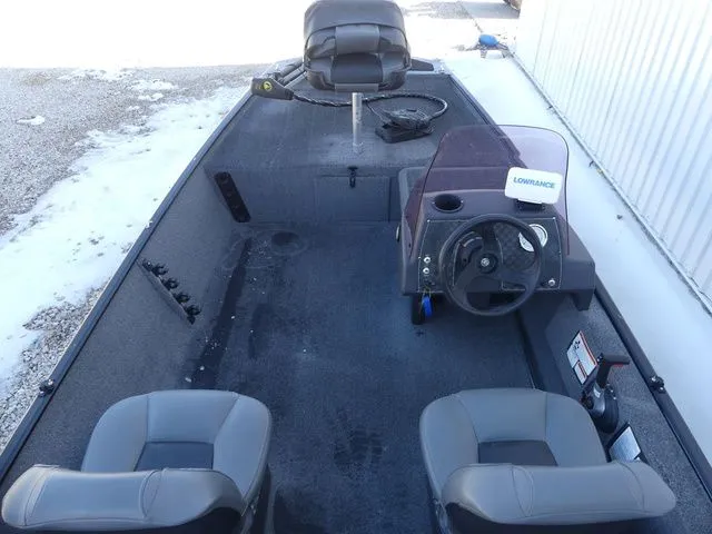 Slide: The Image of Tracker Bass Tracker Classic XL 2020 - 9