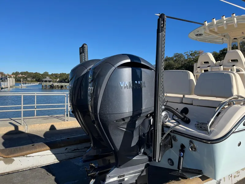 Slide: The Image of Grady-White 281 Coastal Explorer 2023 - 15