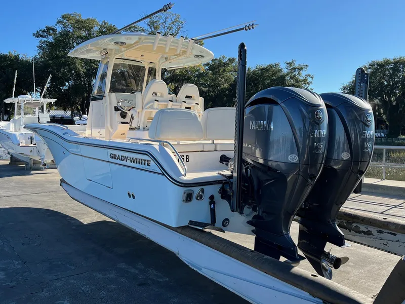 Slide: The Image of Grady-White 281 Coastal Explorer 2023 - 17