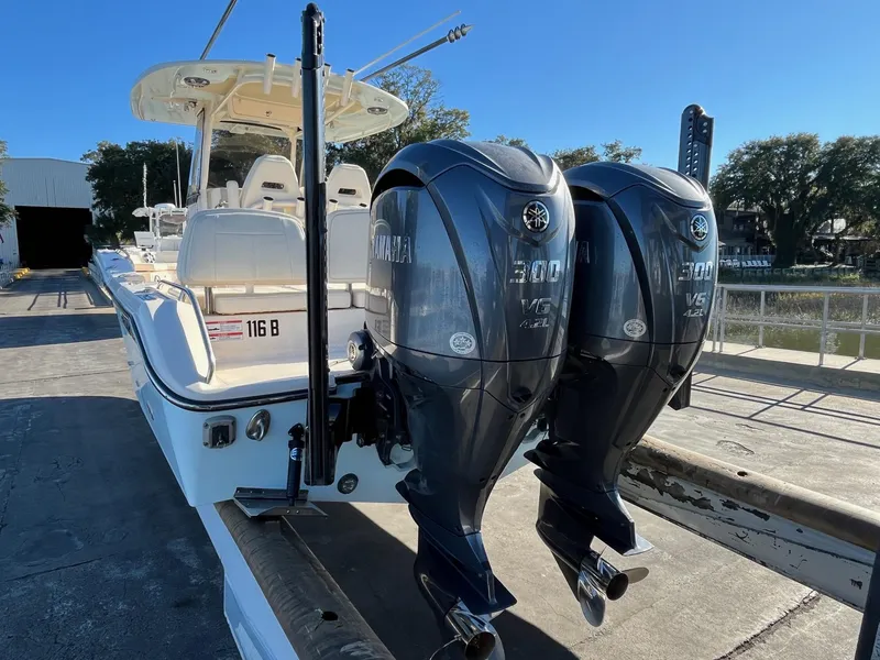 Slide: The Image of Grady-White 281 Coastal Explorer 2023 - 18