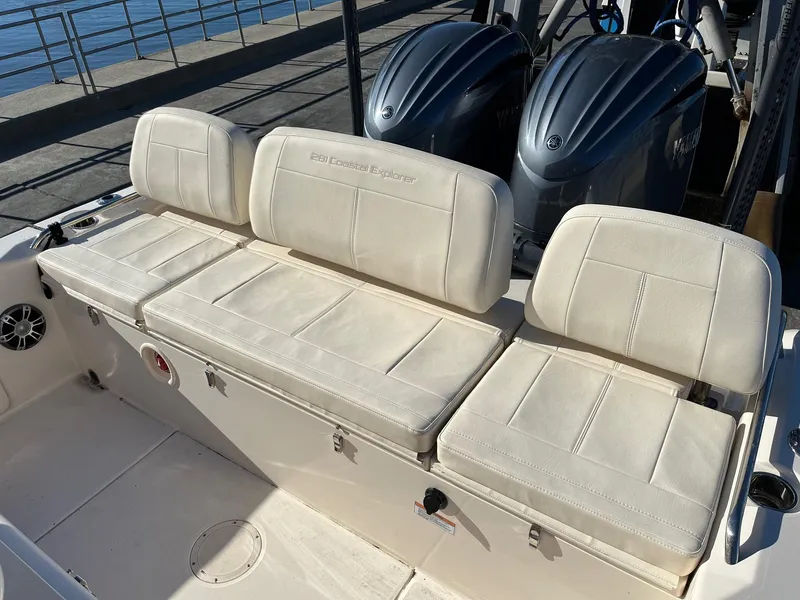 Slide: The Image of Grady-White 281 Coastal Explorer 2023 - 21