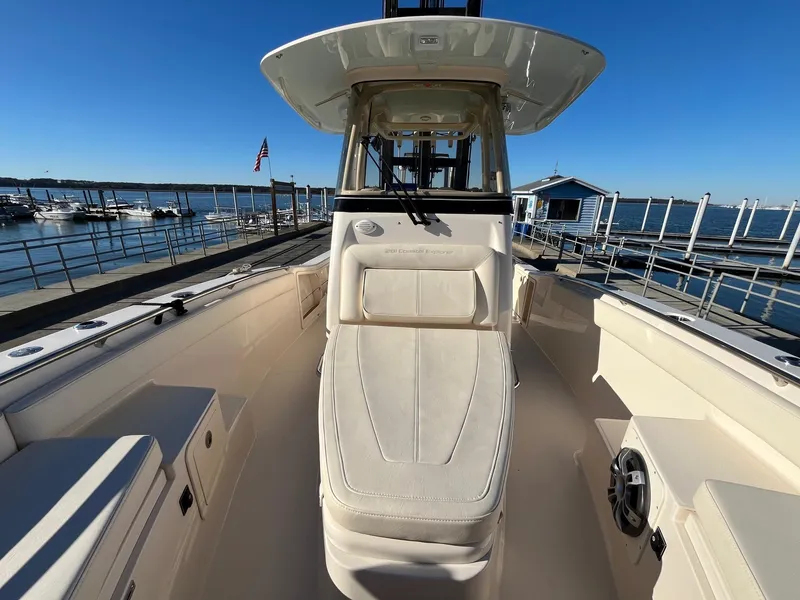 Slide: The Image of Grady-White 281 Coastal Explorer 2023 - 30