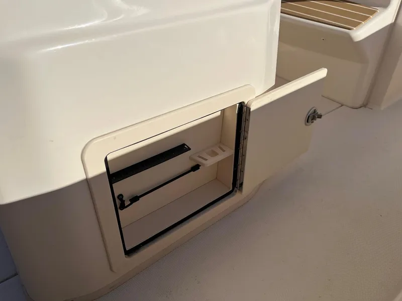 Slide: The Image of Grady-White 281 Coastal Explorer 2023 - 5