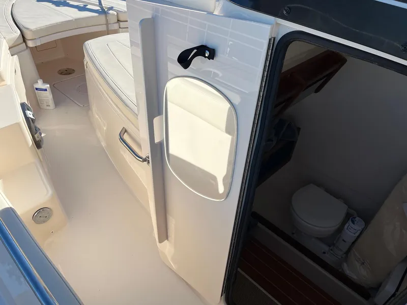 Slide: The Image of Grady-White 281 Coastal Explorer 2023 - 8