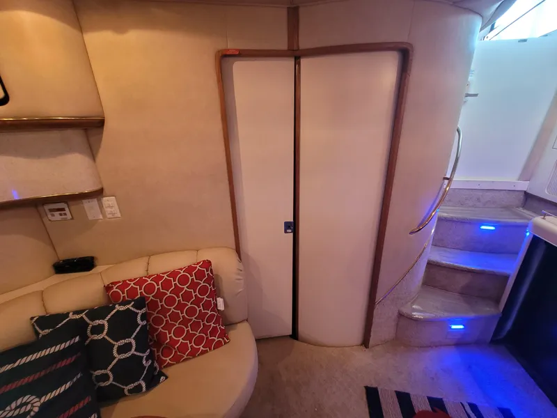 Slide: The Image of Sea Ray 450 Sundancer 1996 - 19