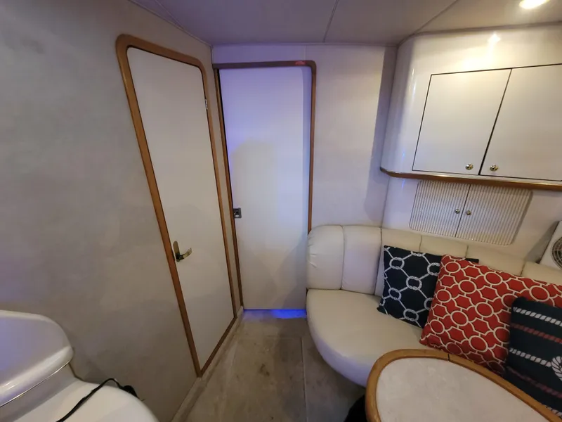 Slide: The Image of Sea Ray 450 Sundancer 1996 - 20