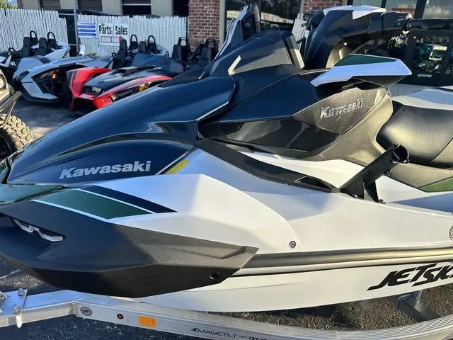 Slide: The Image of Kawasaki Ultra® 160LX-S Angler 2025 - 4