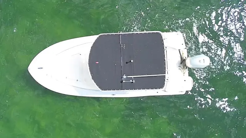 Slide: The Image of Scout 210 Sportfish 2005 - 43