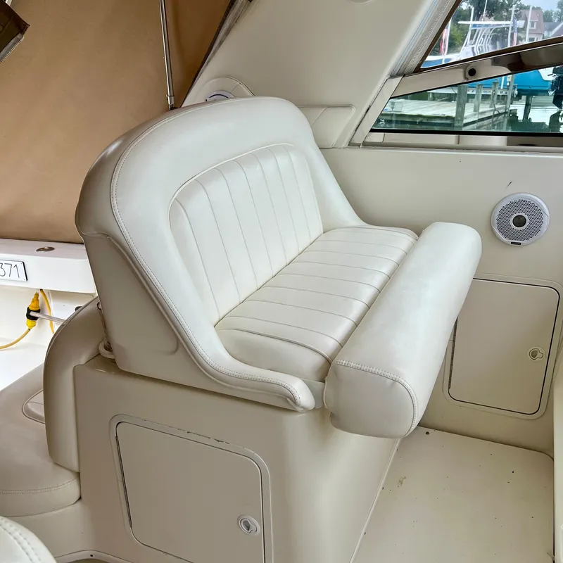 Slide: The Image of helm companion seat - 29