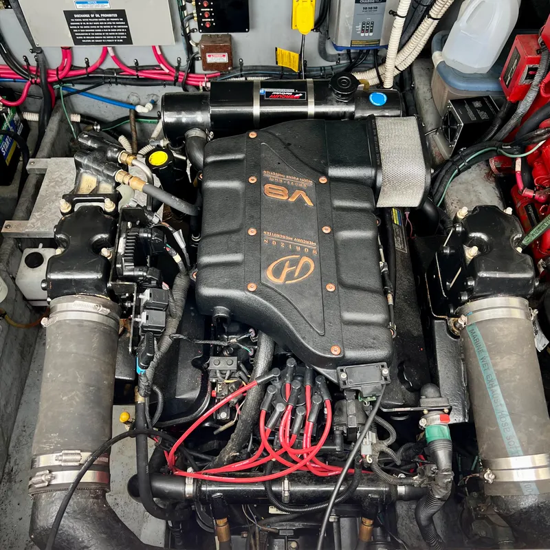 Slide: The Image of engine starboard - 48