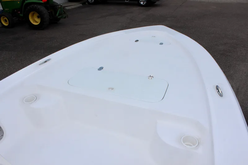 Slide: The Image of Bow deck of a 2024 ALK2 Powerboats 17HS. - 19