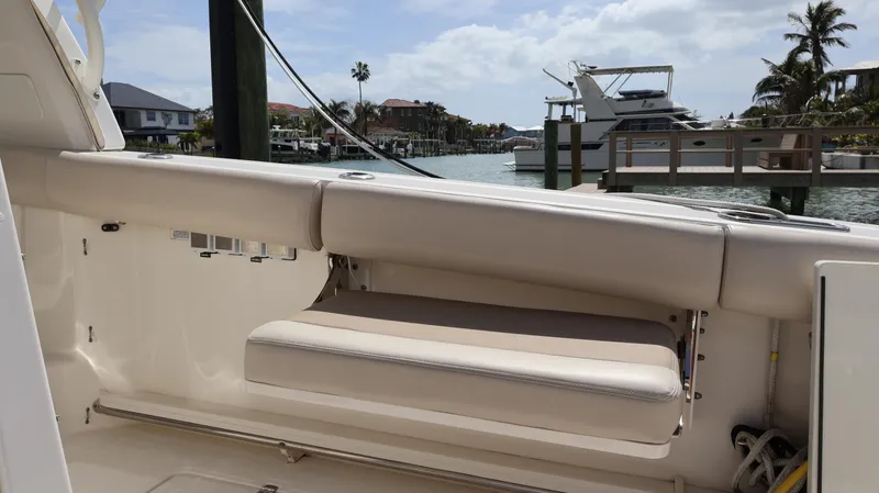 Slide: The Image of Boston Whaler 420 Outrage 2018 - 52